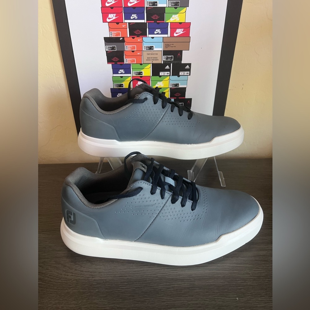 FootJoy Men's Contour Casual Golf Shoe- Size 8.5